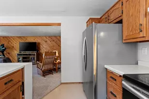 2837 St Anthony Dr, Green Bay, WI 54311 - Photo 12