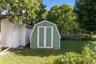 906 Grand St, Oshkosh, WI 54901 - Photo 60