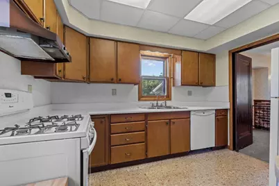 906 Grand Street, Oshkosh, WI 54901 - Photo 30
