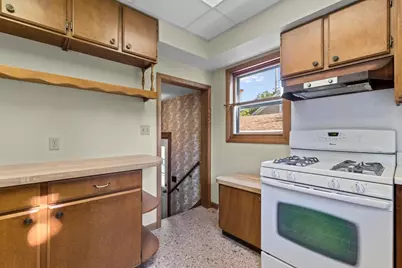 906 Grand Street, Oshkosh, WI 54901 - Photo 32