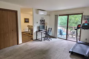 940 Babcock St, Neenah, WI 54956 - Photo 6