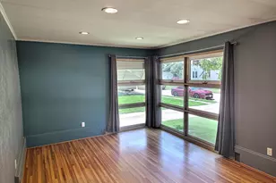 1614 Arizona St, Oshkosh, WI 54902 - Photo 2