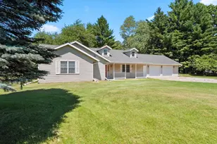 429 Jackson St, Oconto, WI 54153 - Photo 2