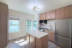 320 E Parkway Ave, Oshkosh, WI 54901 - Photo 8