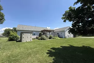 420 Longwood Ln, Wrightstown, WI 54180 - Photo 56