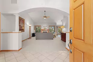 220 E Falcon Hill Way, Green Bay, WI 54302 - Photo 2