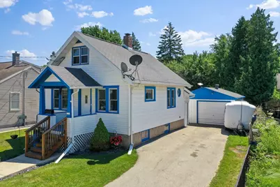1706 Smith Street, Green Bay, WI 54302 - Photo 2