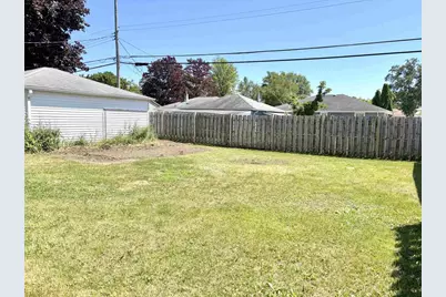 1137 W Roberts Avenue, Appleton, WI 54914 - Photo 4