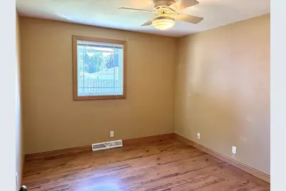 1137 W Roberts Avenue, Appleton, WI 54914 - Photo 18
