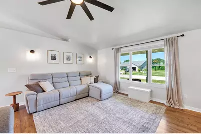 3766 Sandpiper Way, Green Bay, WI 54311 - Photo 4