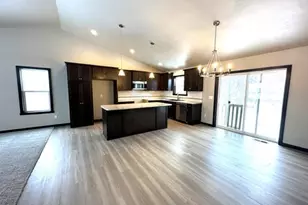W6530 Breezy Way, Appleton, WI 54915 - Photo 4