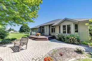1630 Tiffany Ct, De Pere, WI 54115 - Photo 4