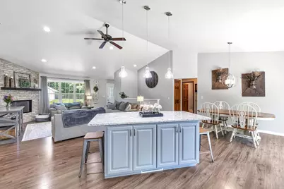 816 Woodrow Street, Denmark, WI 54208 - Photo 8