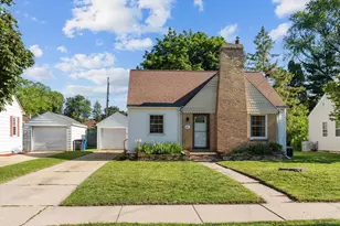 714 Baldwin Ave, Oshkosh, WI 54901 - Photo 1