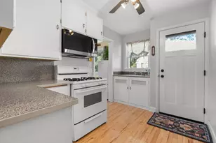 714 Baldwin Ave, Oshkosh, WI 54901 - Photo 10