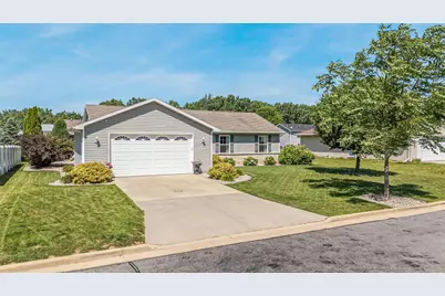 1028 Durham Lane, Menasha, WI 54952 - Photo 2
