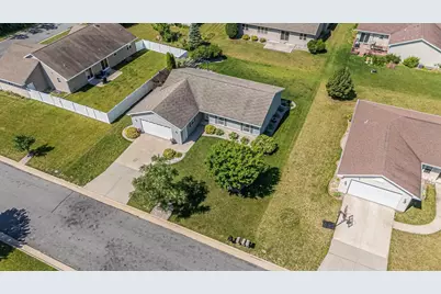 1028 Durham Lane, Menasha, WI 54952 - Photo 34