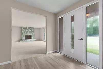 W6425 Lakeview Court, Menasha, WI 54952 - Photo 6