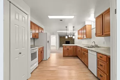 W6425 Lakeview Court, Menasha, WI 54952 - Photo 22