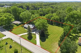 2241 Wallace Lake Rd, West Bend, WI 53090 - Photo 18