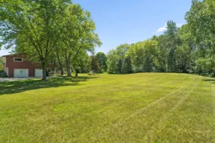 2241 Wallace Lake Rd, West Bend, WI 53090 - Photo 20