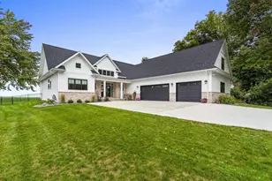 1751 E Shore Cir, Green Bay, WI 54302 - Photo 34