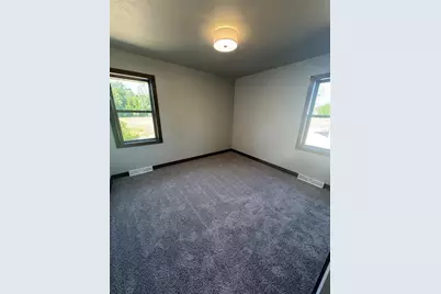 3355 Glendale Avenue, Green Bay, WI 54313 - Photo 8