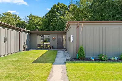 1004 W Crescent Drive, Manitowoc, WI 54220 - Photo 74