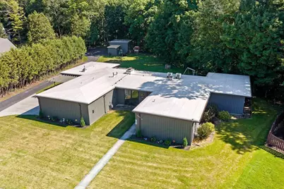 1004 W Crescent Drive, Manitowoc, WI 54220 - Photo 76