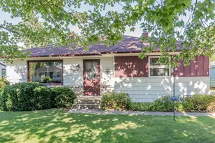 1718 S Pearl St, New London, WI 54961 - Photo 28