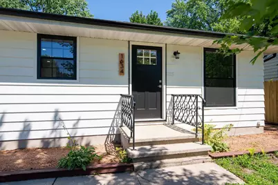 1634 Burdick Street, Oshkosh, WI 54901 - Photo 2