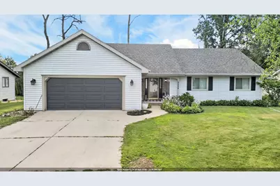 1229 Appleton Street, Menasha, WI 54952 - Photo 1