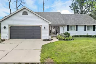 1229 Appleton St, Menasha, WI 54952 - Photo 1