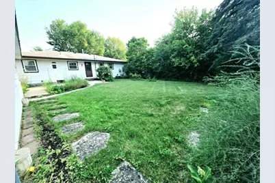 8830 W Greenwood Terrace, Milwaukee, WI 53224 - Photo 4