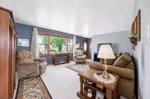 1059 Rockdale St, Green Bay, WI 54304 - Photo 2