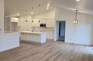 2951 Winnipeg St, Menasha, WI 54952 - Photo 2