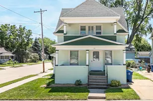 23 E Melvin Ave, Oshkosh, WI 54901 - Photo 1