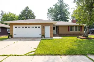 150 S Lee St, Appleton, WI 54915 - Photo 2