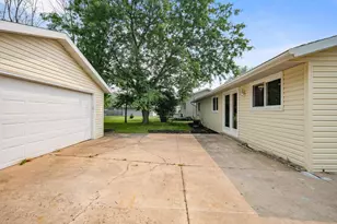 224 S Telulah Ave, Appleton, WI 54915 - Photo 34