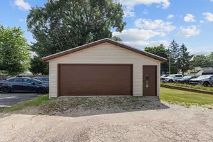 275 S Madison St, Waupun, WI 53963 - Photo 48