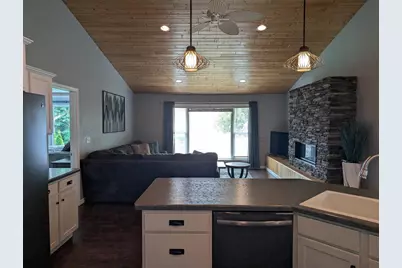 4666 Island View Drive, Oshkosh, WI 54901 - Photo 30