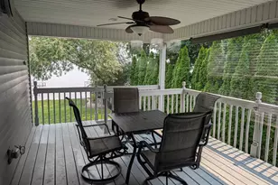 4666 Island View Dr, Oshkosh, WI 54901 - Photo 46