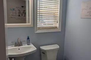 4666 Island View Dr, Oshkosh, WI 54901 - Photo 26
