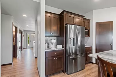 911 Barronwood Drive, Green Bay, WI 54311 - Photo 32