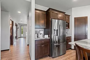 911 Barronwood Dr, Green Bay, WI 54311 - Photo 32