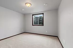 911 Barronwood Dr, Green Bay, WI 54311 - Photo 54