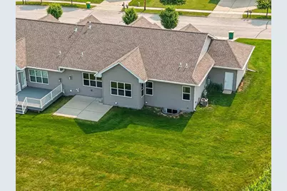 911 Barronwood Drive, Green Bay, WI 54311 - Photo 12
