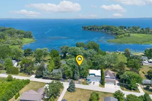 5984 Lake Rd, Oshkosh, WI 54902 - Photo 2