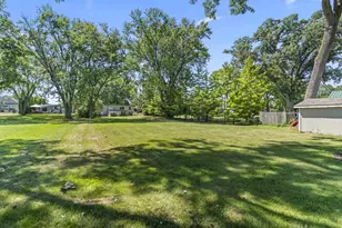 5984 Lake Rd, Oshkosh, WI 54902 - Photo 32