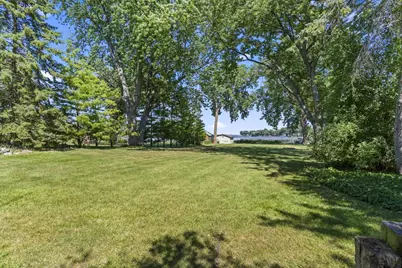 5984 Lake Road, Oshkosh, WI 54902 - Photo 30
